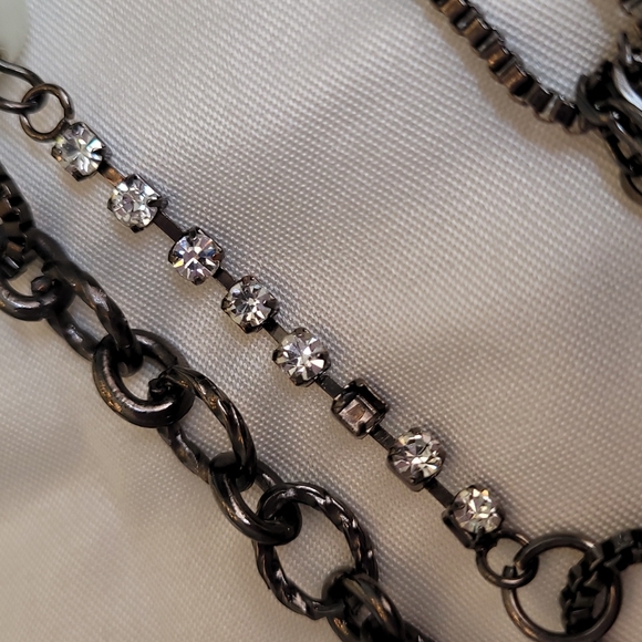 White House Black Market 32" chain, bead and rhinestone necklace. - Picture 6 of 9
